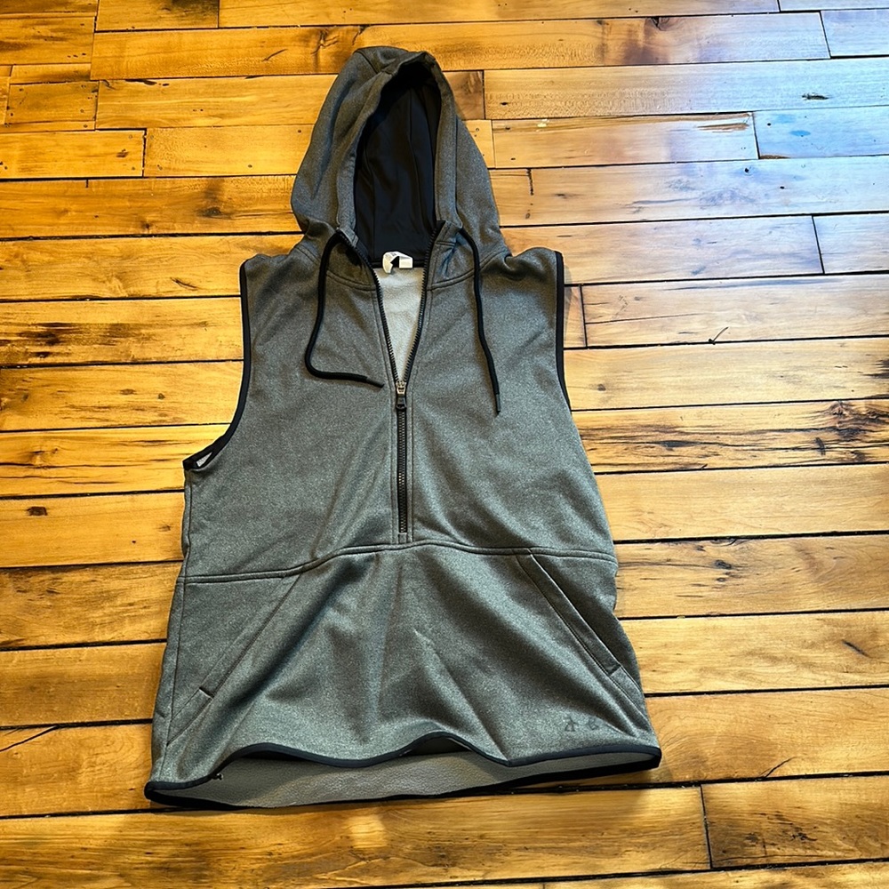 Under armour vest hoodie
